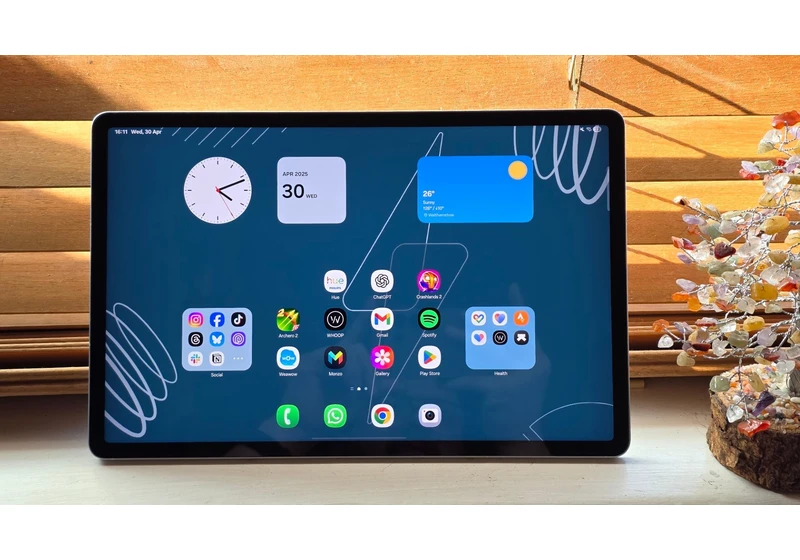 The Samsung Galaxy S10 FE+ is a big tablet available for a low price