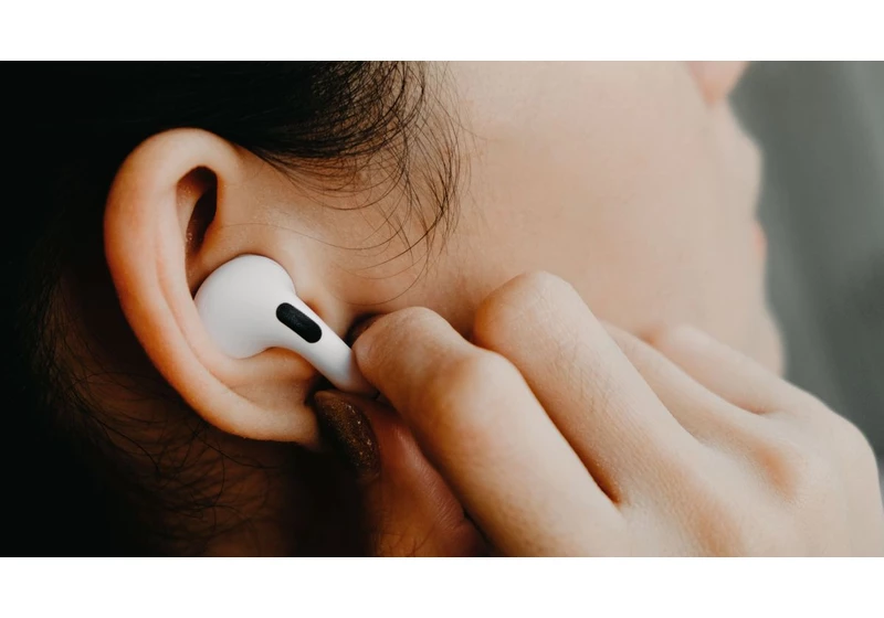  Apple's new AirPods spatial audio patent would make me way more likely to use it 