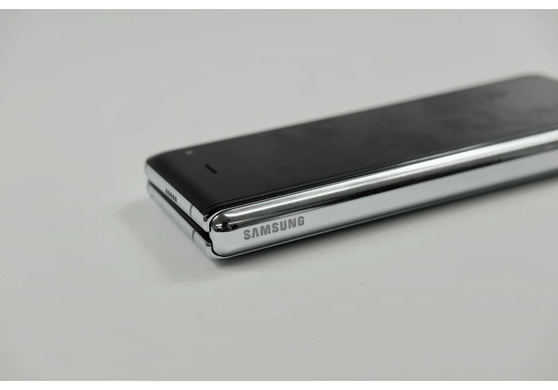 Samsung Galaxy Z Fold 5 design might disappoint in two ways