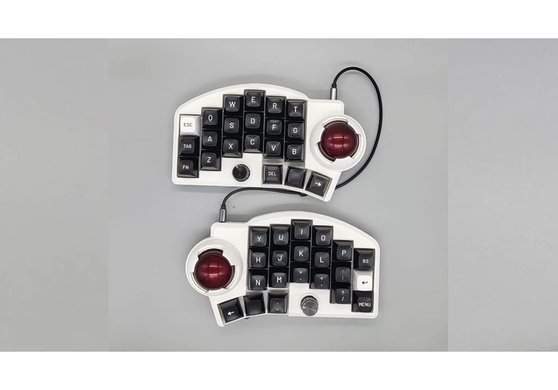 Dual Raspberry Pi RP2040s Power Split Ergonomic Keyboard