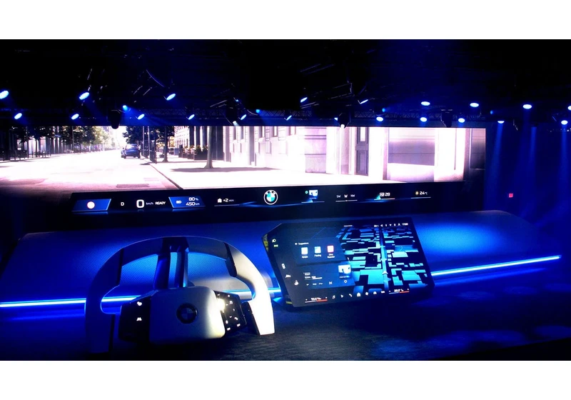 BMW Goes Big for Panoramic iDrive Preview video