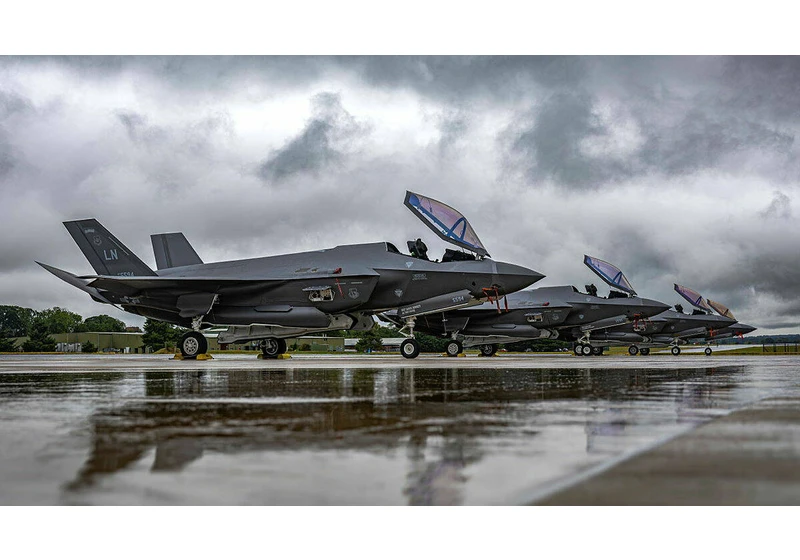 UK to buy F-35As that can't be refueled from RAF tankers