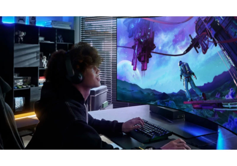 Samsung's Massive Curved 55-Inch Gaming Monitor Gets a $3000 Refresh