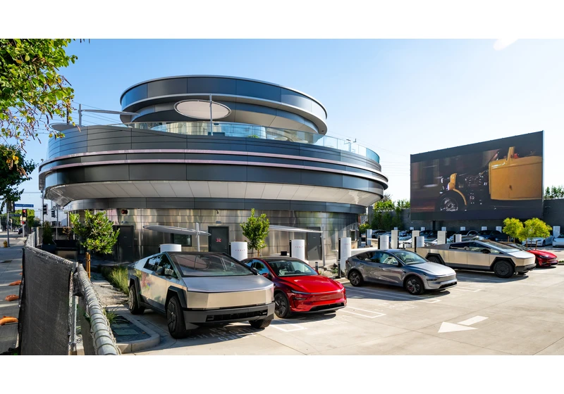 Tesla's futuristic drive-in Diner is the coolest thing it's built in years – here's what it's like inside