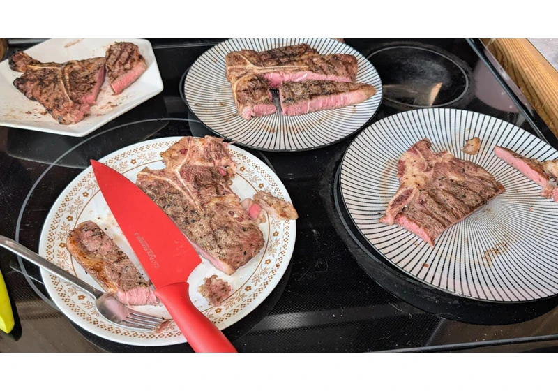 Reddit Agrees, the '137 Club' Is the Best Way to Make Steak. Here's How It Works