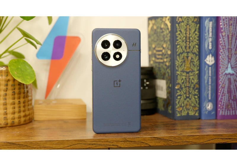 The 2025 flagship OnePlus 13 drops to its lowest price yet