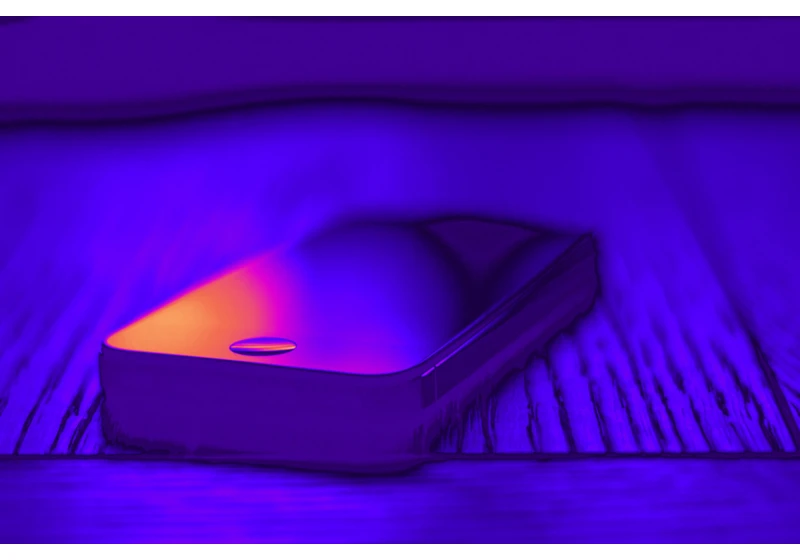 Police Freak Out at iPhones Mysteriously Rebooting Themselves, Locking Cops Out