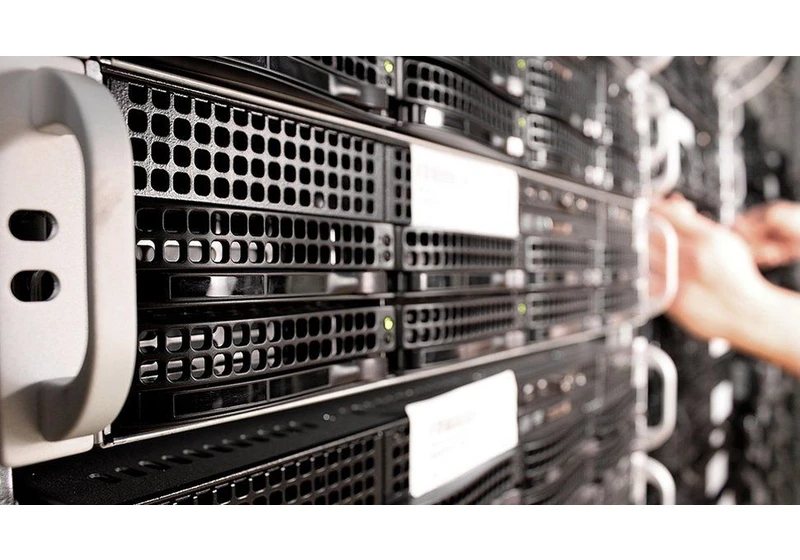 Streamlining IT operations with single-stack networking
