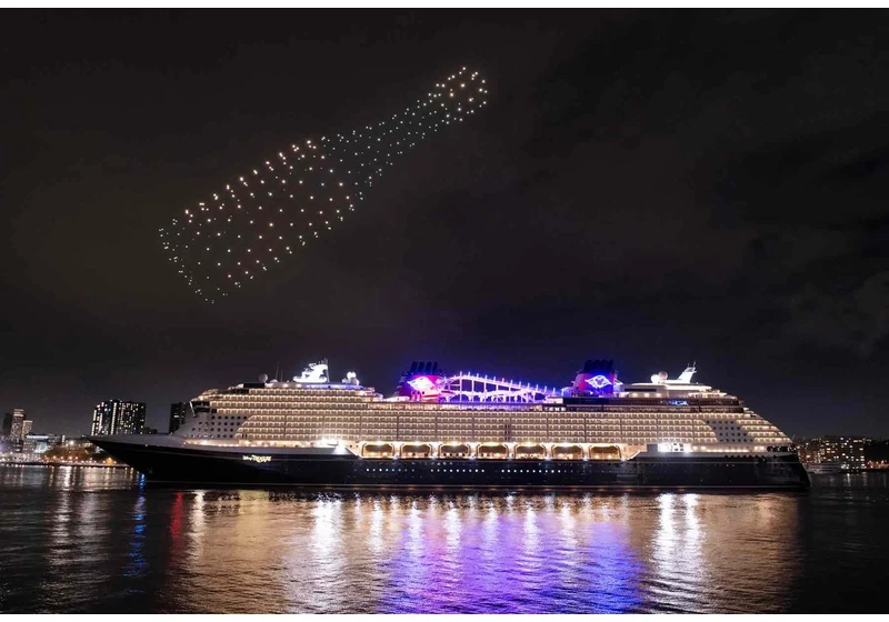 Watch: Disney christened its new cruise ship with an eye-popping 1,000-plus drone show