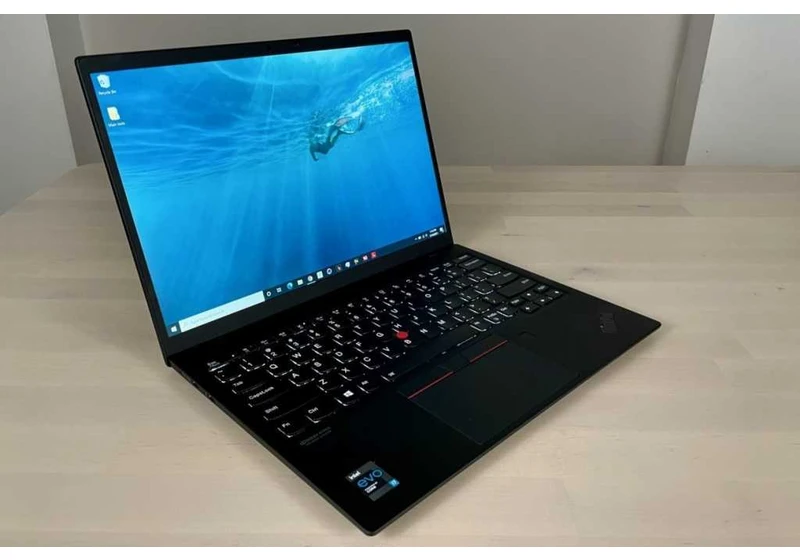 My favorite super-tiny ThinkPad laptop is just $600 today