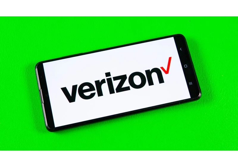 Verizon Adds New Top Unlimited Ultimate Plan With More Hotspot, International Data     - CNET