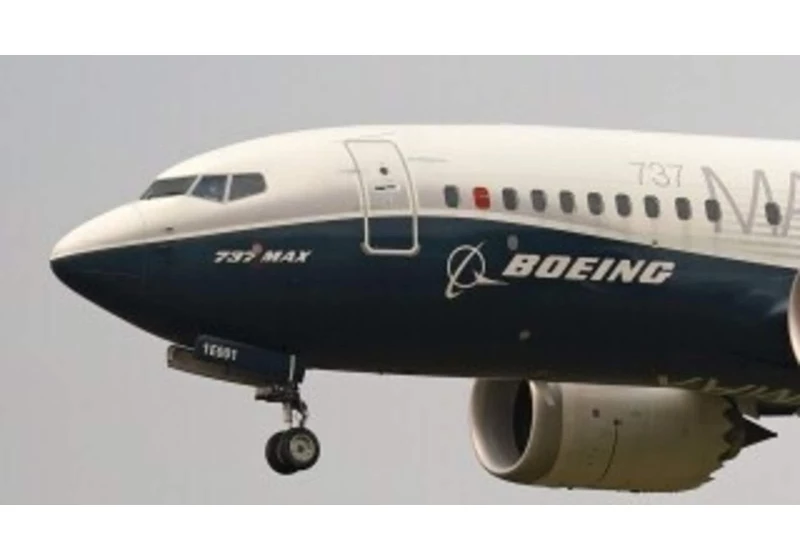 Boeing faces 10 more whistleblowers after sudden death of two