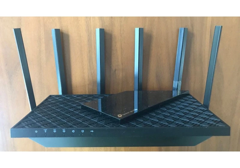 TP-Link Archer AXE75 WiFi 6E Router Review: Mediocre Speeds, Phone-Only Features
