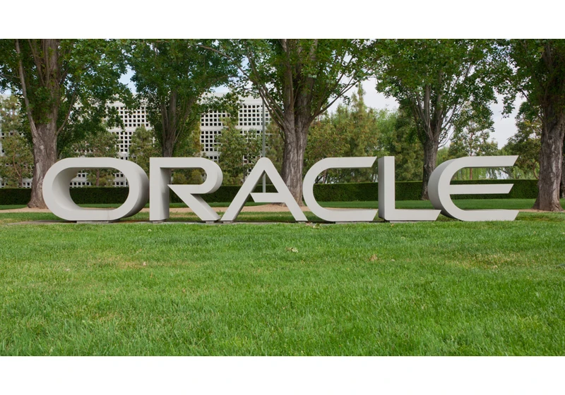  Oracle cuts hundreds of jobs as AI push continues 