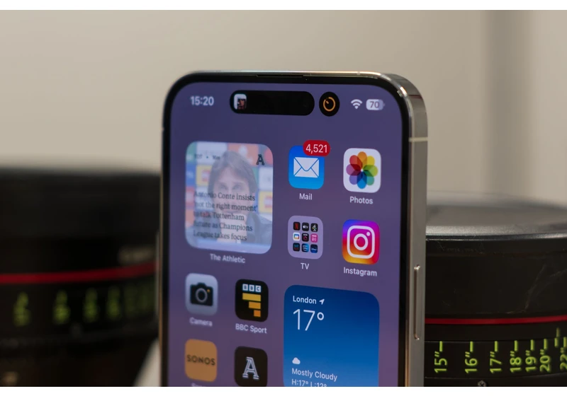 Larger iPhone screens incoming in 2024, but why?