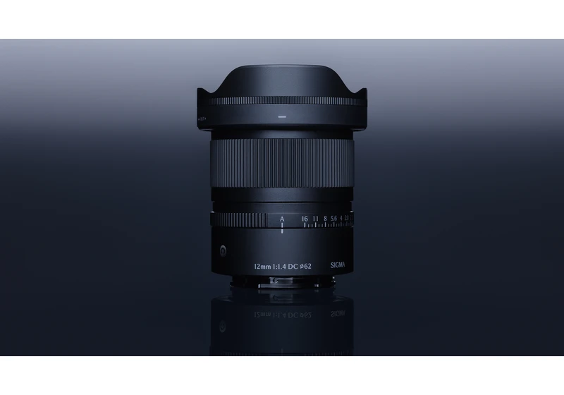  Sigma reveals super-bright lens for astrophotography fans – plus a new world-first for pro sports shooters 