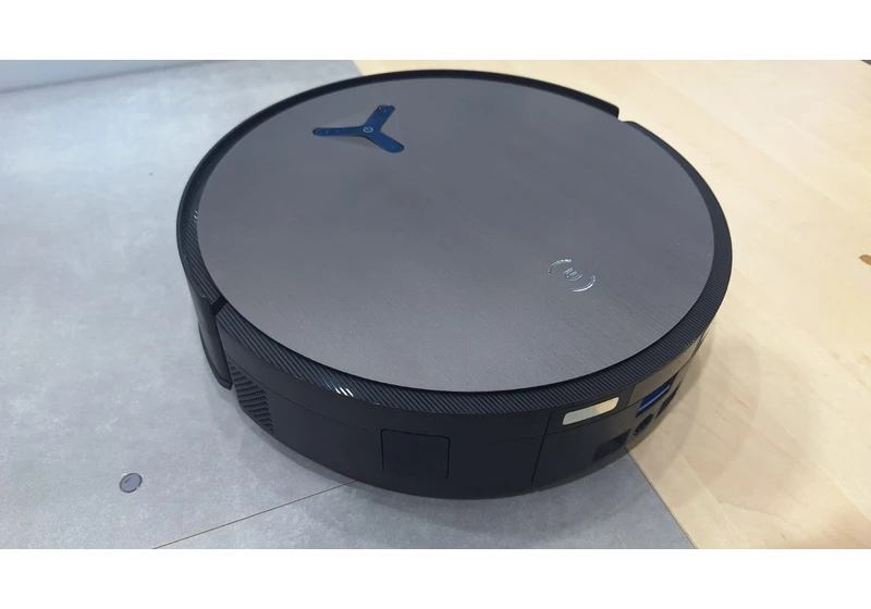  Ecovacs' new robovac speed-charges its battery while it's cleaning its mop pads, so it never runs out of juice 