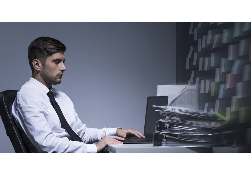 Survey Shows In-Office Workers Least Happy via @sejournal, @BrianFr07823616