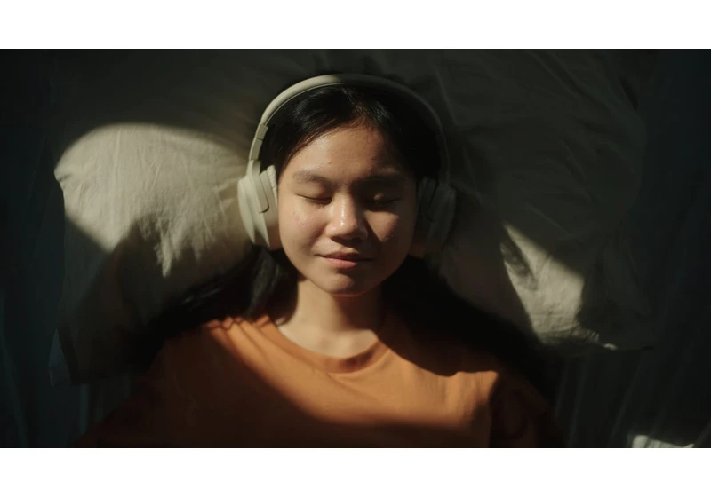 White or Brown Noise: Which One Should You Choose to Sleep Better?