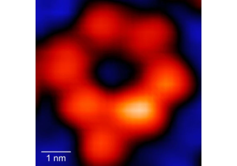 Vědci získali první rentgenový „snímek“ jediného atomu