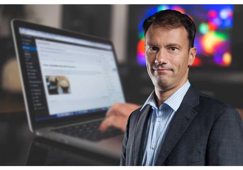 Why every laptop should have built-in 5G support
