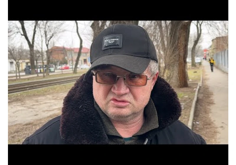 This ordinary Russian uncle is very unhappy that Putin's opposition is being oppressed