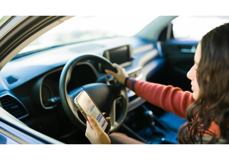 Scary Survey Results: Teen Drivers Are Often Looking at Their Phones