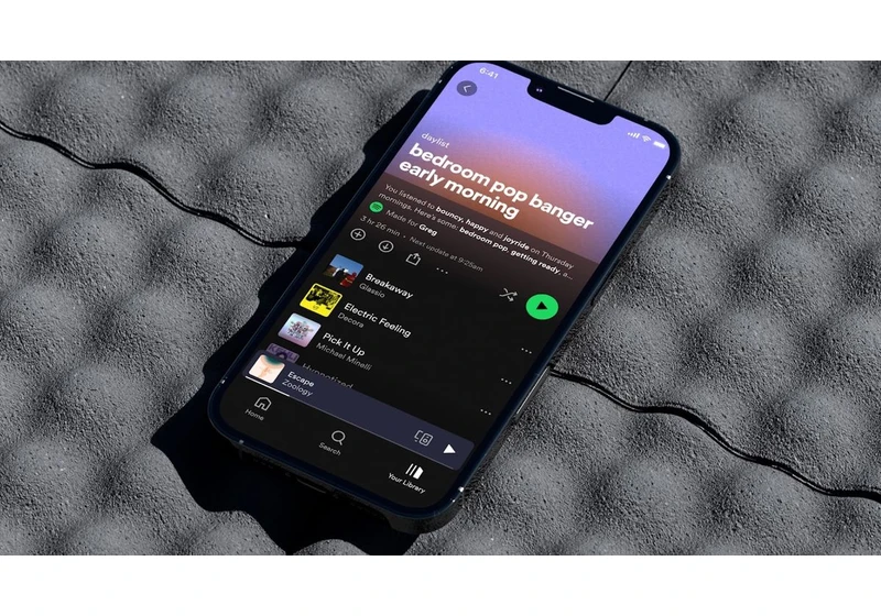  Spotify has been filling your recommendations with fake artists and music it barely pays for, according to in-depth report 