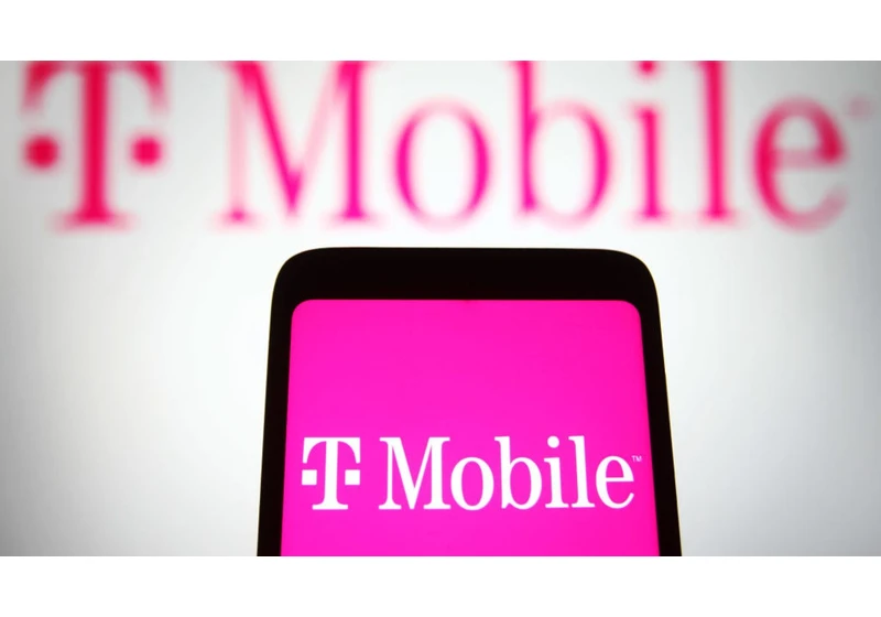 T-Mobile Adds New Plans to Its Home Internet Menu -- and Throws in Hulu and Paramount Plus