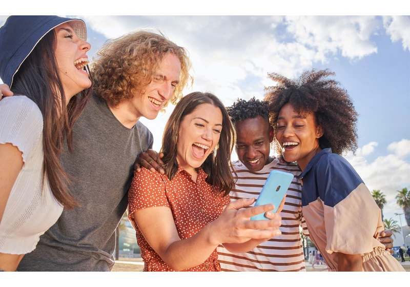 How Gen Z Are Using Social Media via @sejournal, @rio_seo