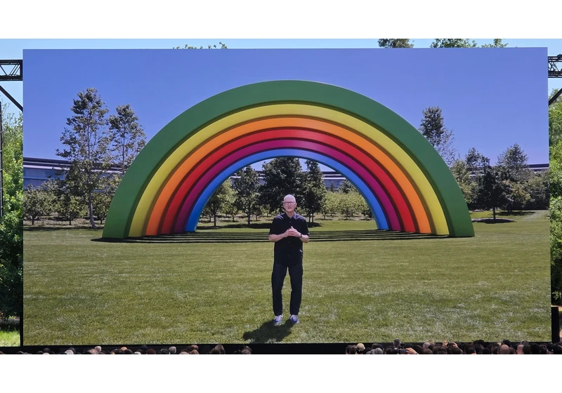 Apple is out of surprises and focuses on making the future as clear as glass