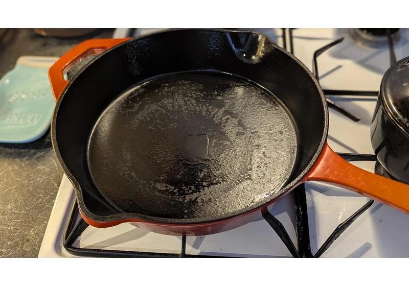 Cooking Instructor Told Us 4 Foods That Will Ruin a Cast-Iron Skillet