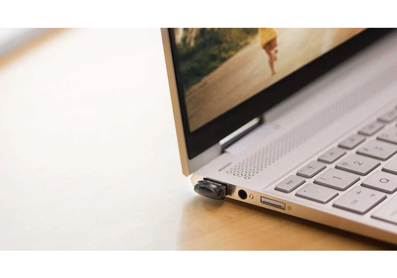 Snag SanDisk’s ultra-compact 1TB USB flash drive for just $80