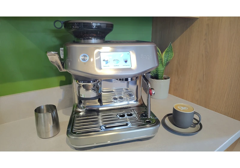 The Sage Barista Impress is so satisfying to use, I just want to make lattes all day