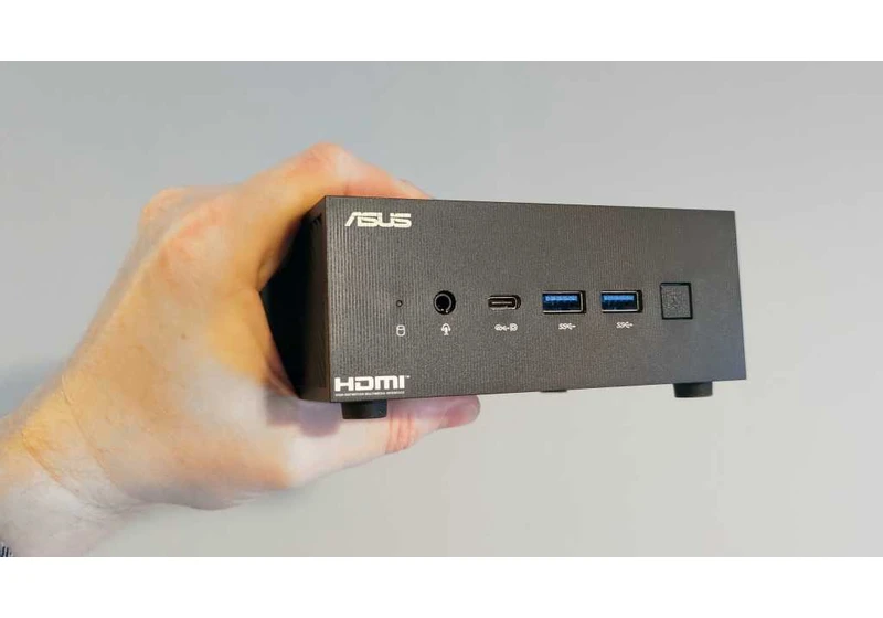 Asus Expert Center PN53: A powerful mini-PC with fan problems