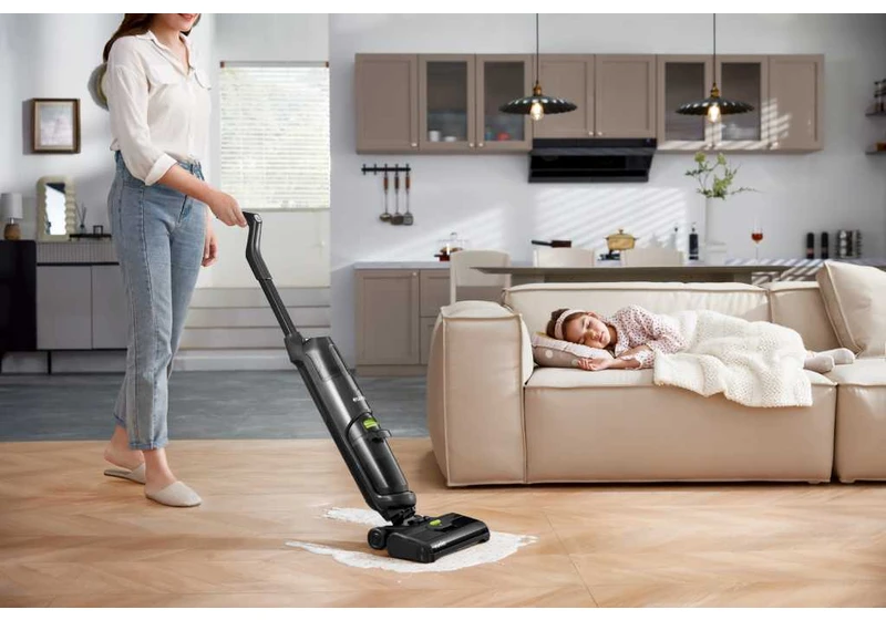 Eureka NEW400: Vacuum and mop any floor with just one device