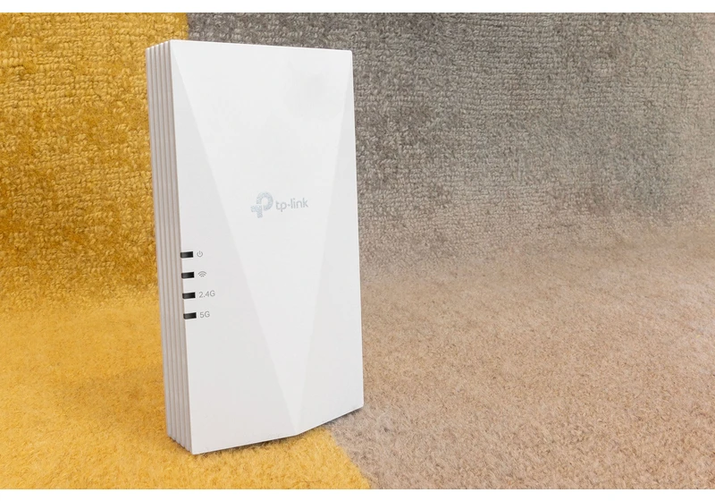 Save on this 5-star rated Wi-Fi extender and bring top speeds to the whole home