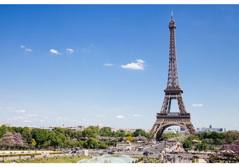 Paris-based Shares.io raises €8.5 million to launch first social and investing app