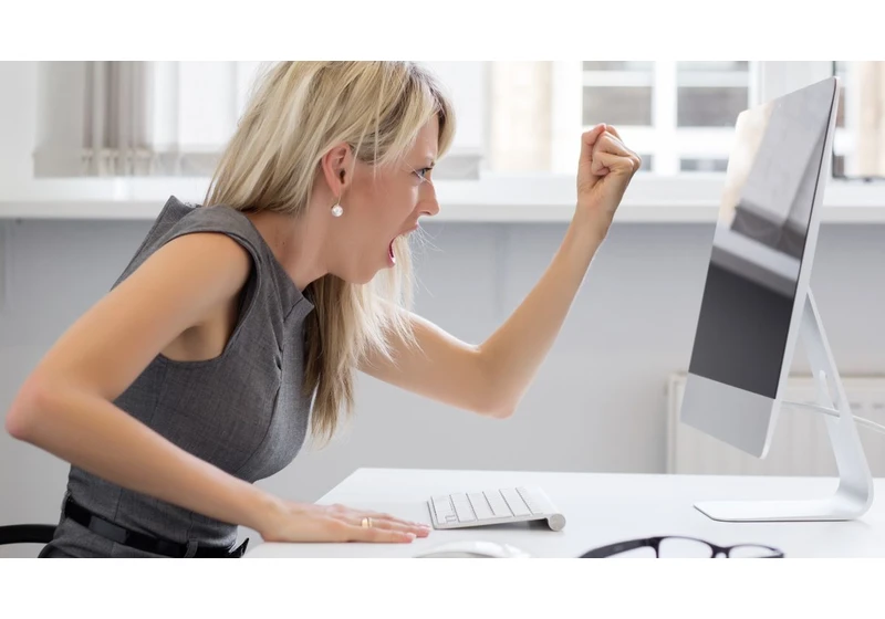 Recall or free repair? Apple M1 iMac users complain of screen fault, but claim Apple is refusing to take responsibility