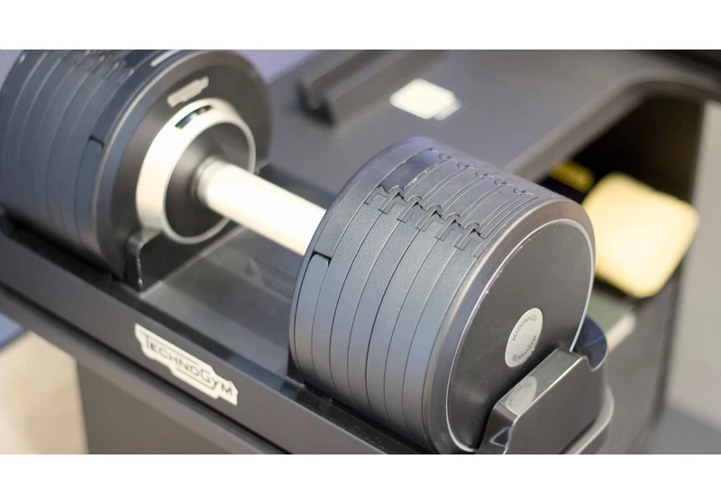 Technogym's mega-expensive, AI-powered dumbbells might be my pick for the hottest fitness product of the year