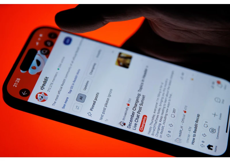 Reddit reportedly signed a multi-million content licensing deal with an AI company