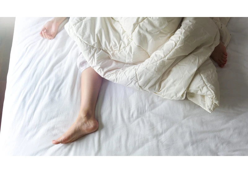 10 Summer Sleep Hacks That Will Keep You Cool and Sweat-Free (Even Without AC)