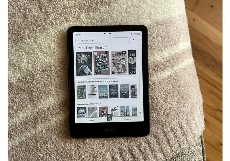 Amazon's 16GB Kindle Colorsoft is $30 off ahead of Labor Day weekend