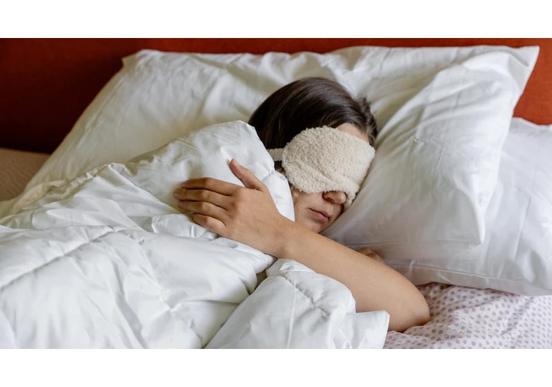 Enabling This One iPhone Feature Has Helped Me Get More Precious, Quality Sleep