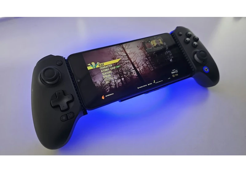  The GameSir G8 Galileo Plus controller is a solid choice for Xbox Cloud Gaming, and it even fits folding phones  