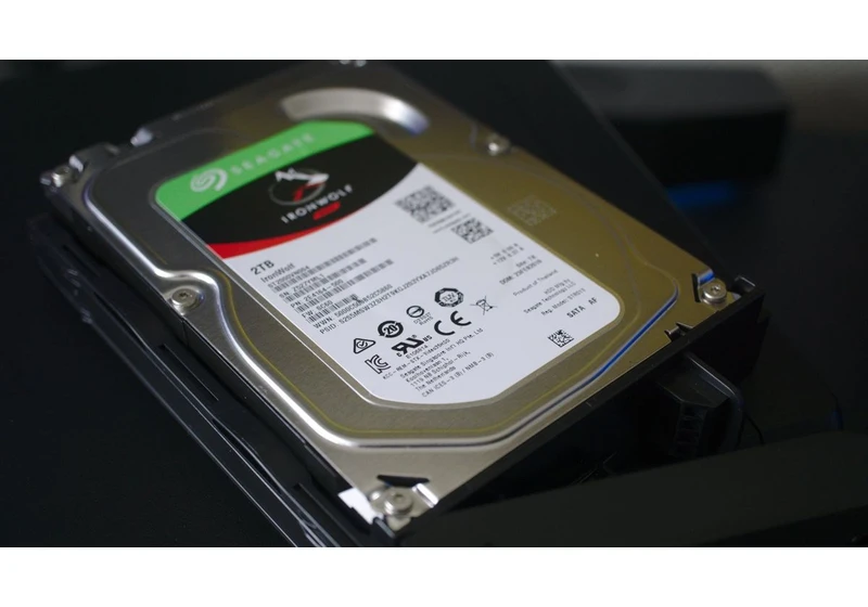 Microsoft leverages robotics and AI to disassemble and recycle defective hard disks to reach a 90% reuse and recycle rate by 2025