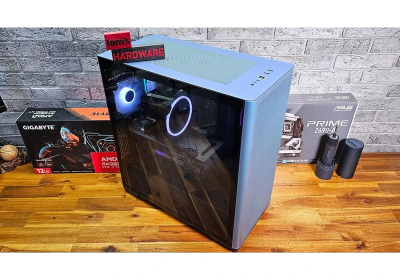 Hands-On: The APNX C1 PC Case Is Cooling-Focused, Colorful, and Curved