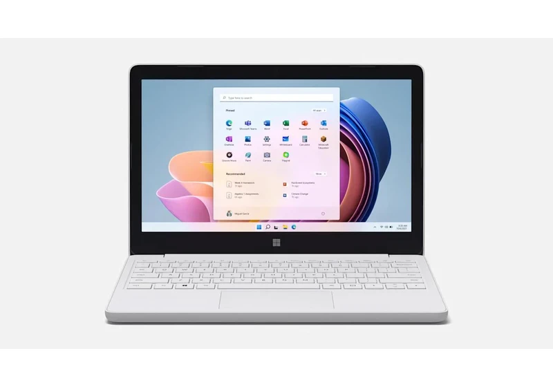 Microsoft is killing its failed ChromeOS competitor, Windows 11 SE