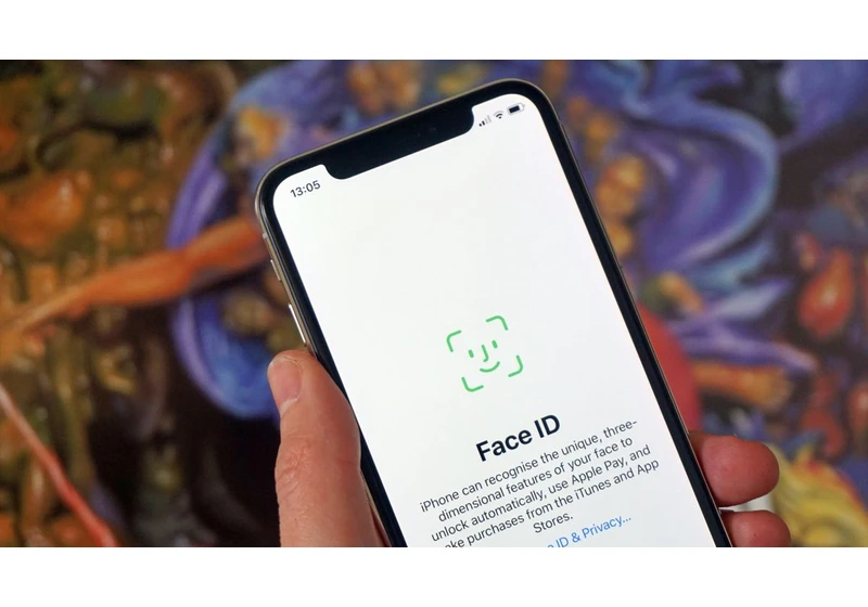  If the iPhone 17 gets this rumored Face ID upgrade, I'll never call Apple unoriginal again 