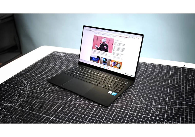 Samsung Galaxy Chromebook Plus review: A lightweight Chromebook with a little extra